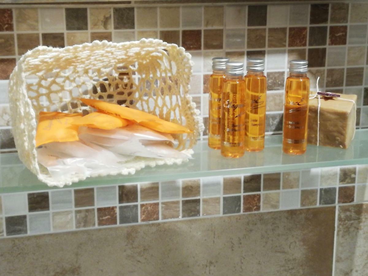 Li Suluri Bed and Breakfast Lecce Buitenkant foto